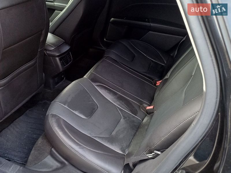 Седан Ford Fusion 2013 в Одесі