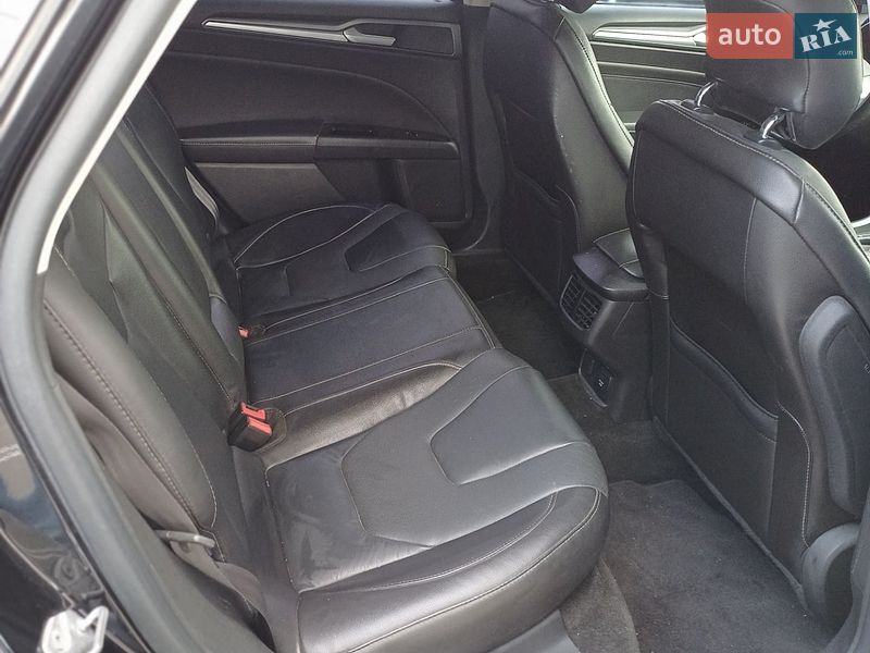 Седан Ford Fusion 2013 в Одесі