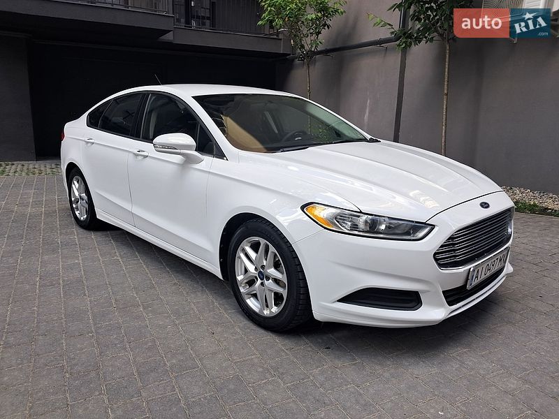 Седан Ford Fusion 2013 в Івано-Франківську