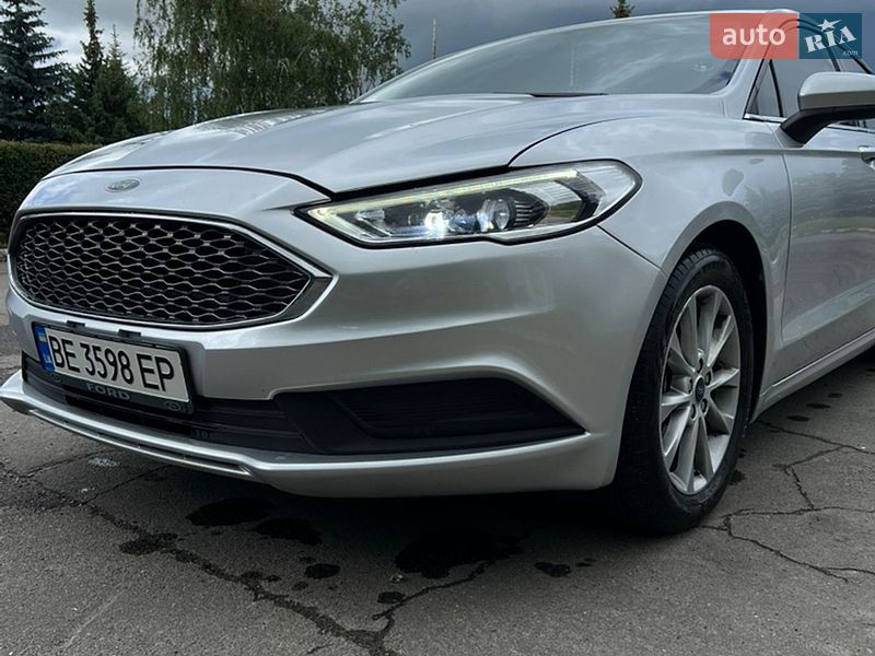 Седан Ford Fusion 2017 в Южноукраїнську