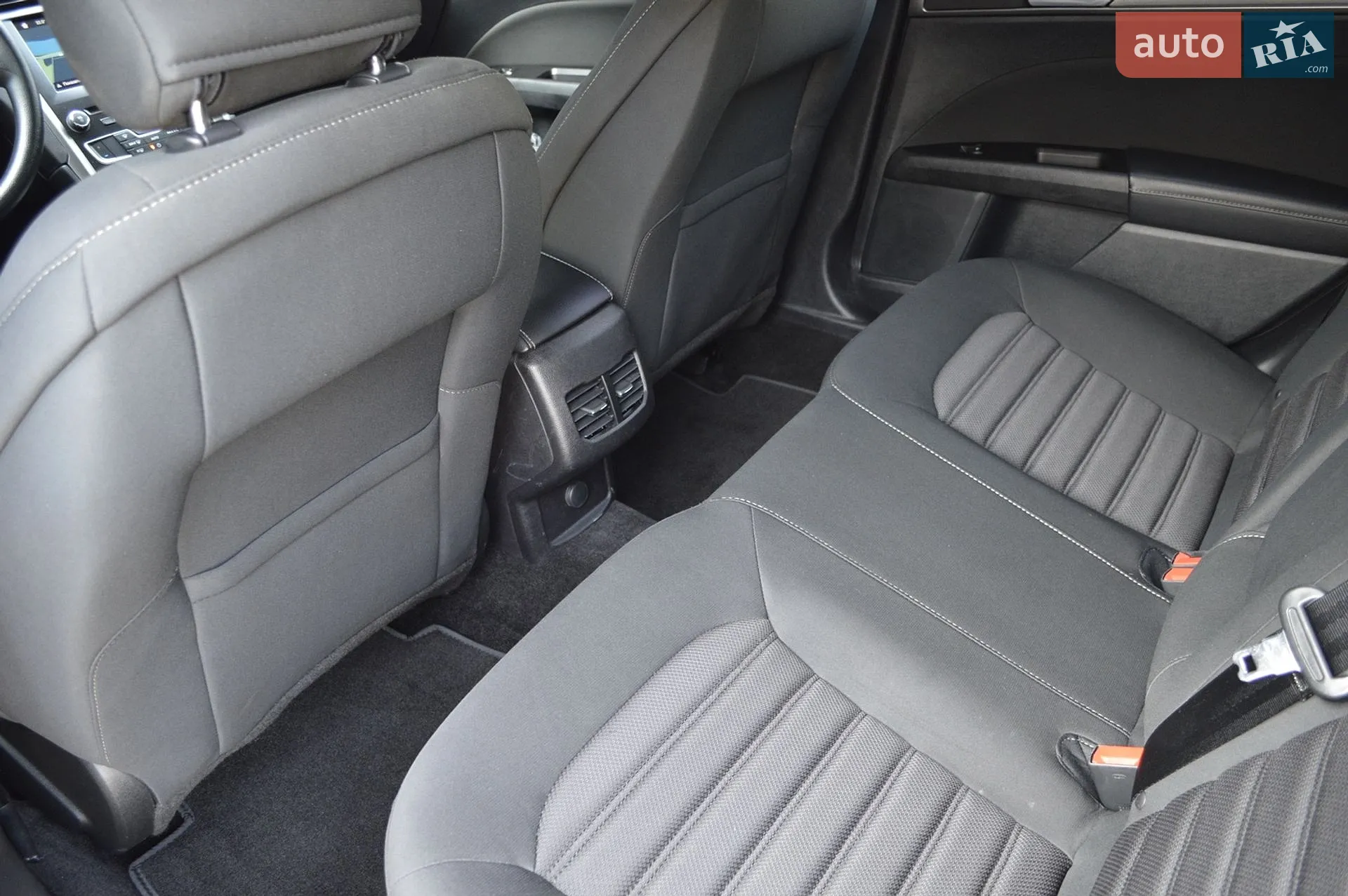 2016 Ford Fusion - мініатюра 22