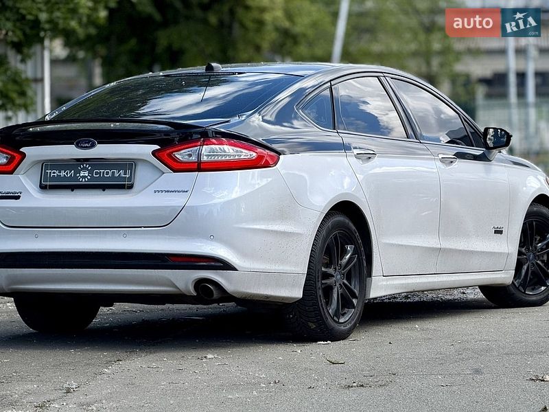 Седан Ford Fusion 2016 в Києві