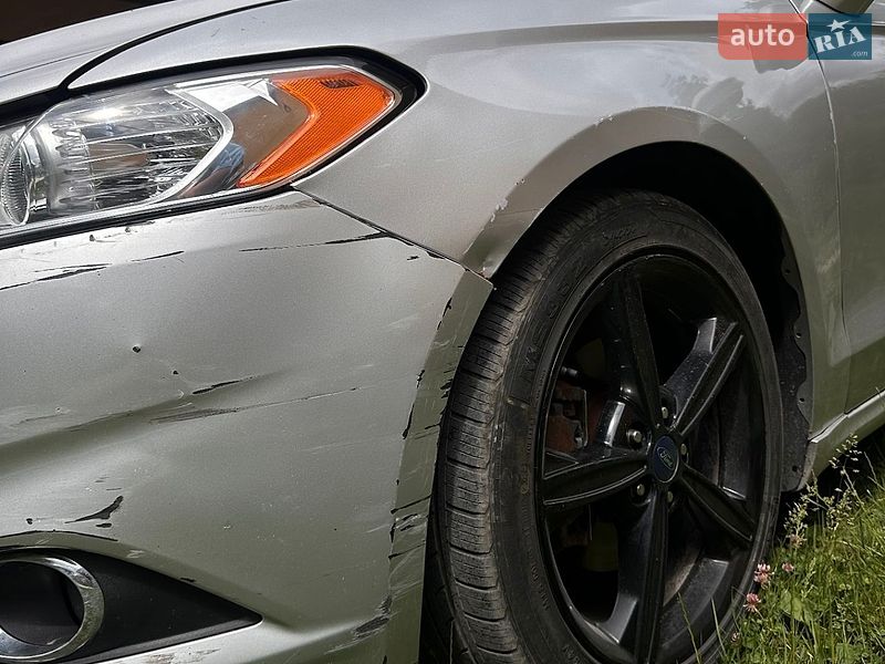 Седан Ford Fusion 2015 в Львові