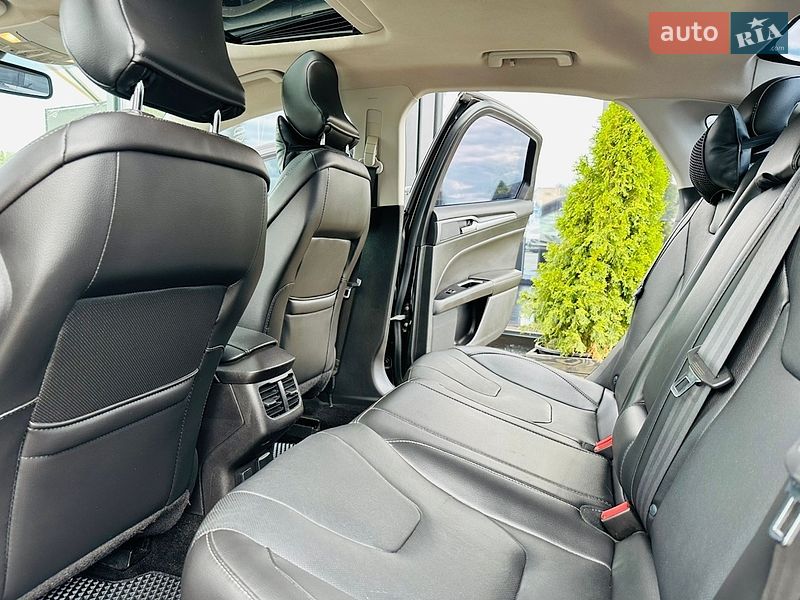 Седан Ford Fusion 2015 в Харкові