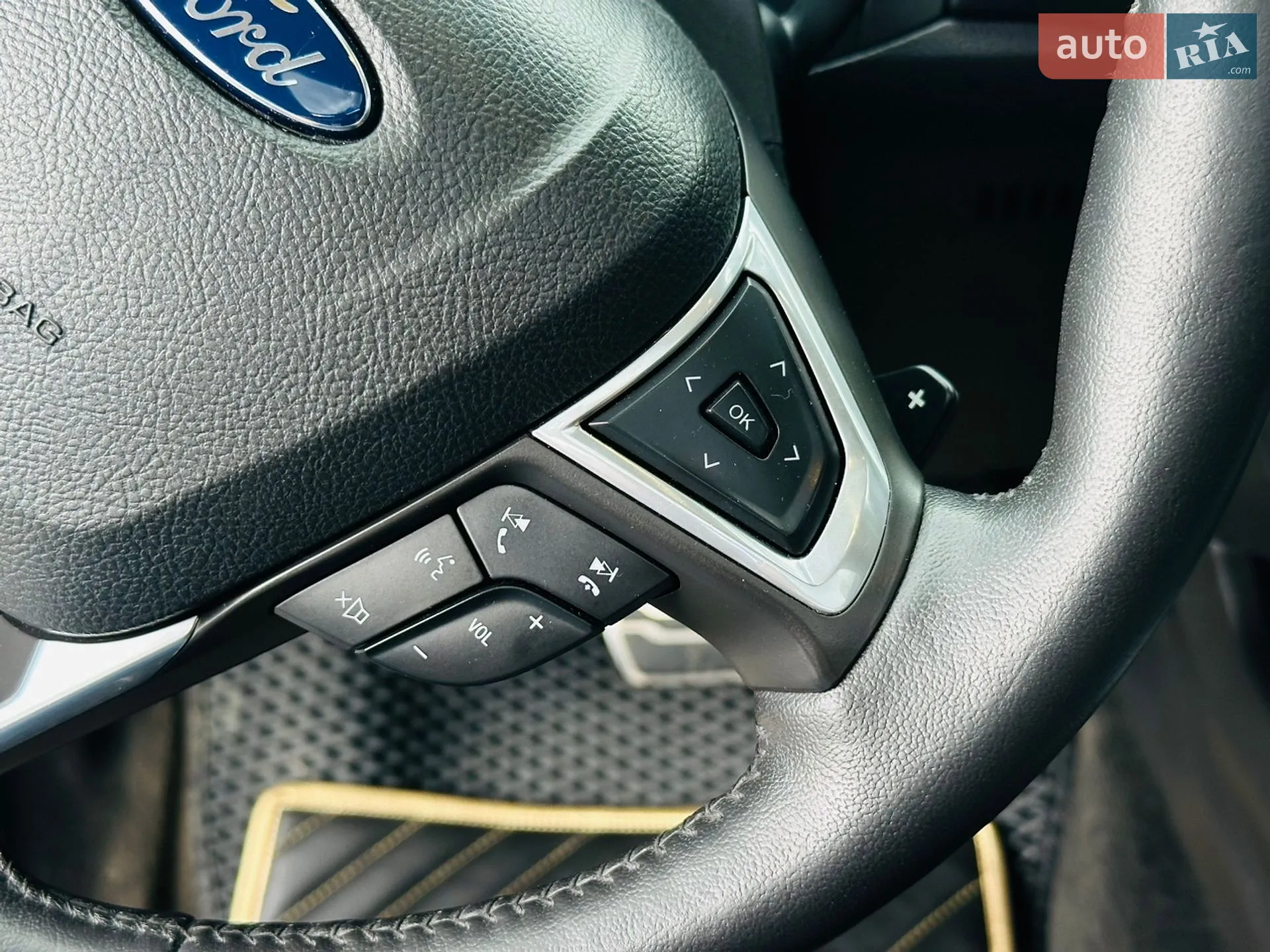 2015 Ford Fusion - мініатюра 30