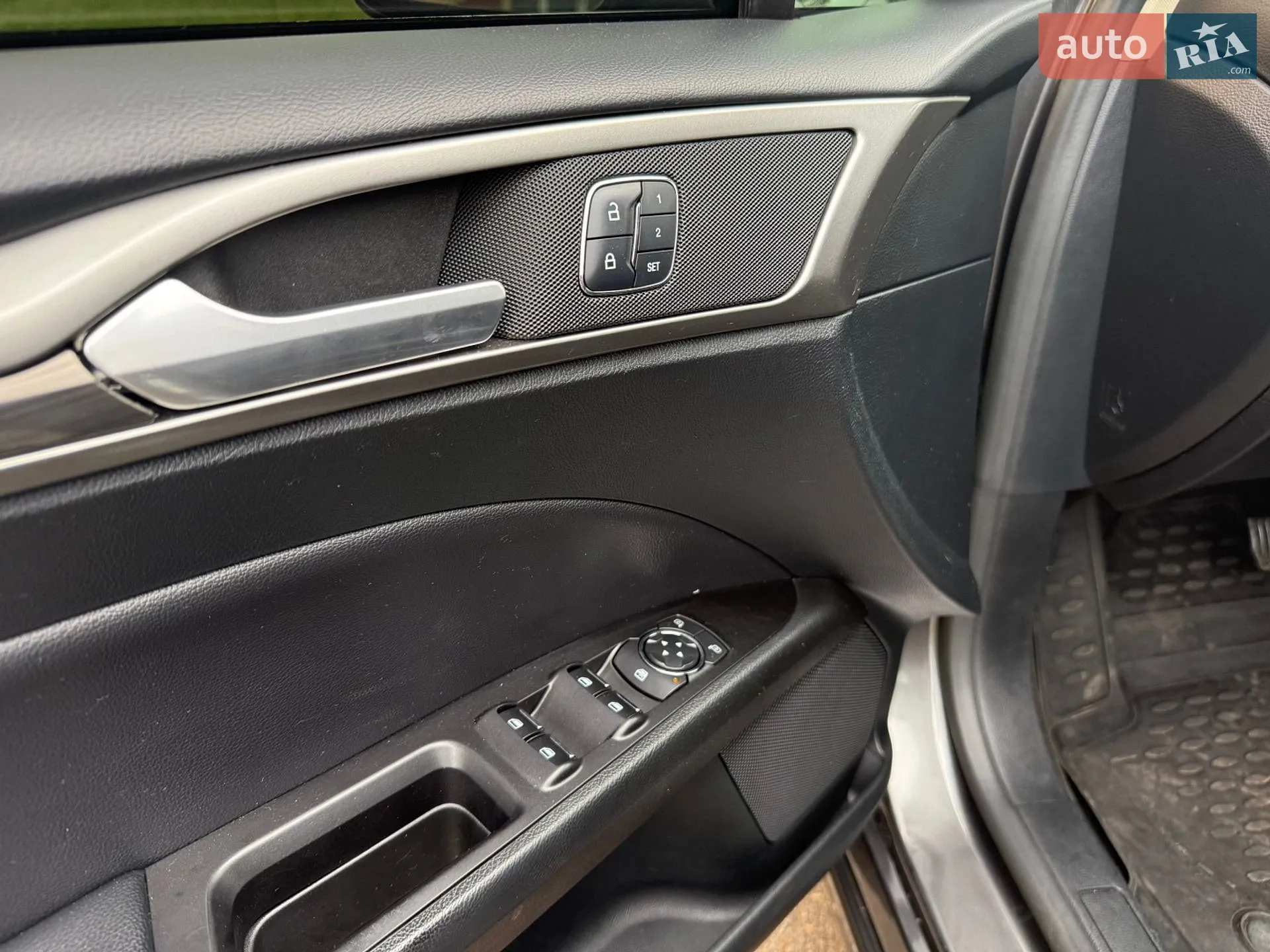 2017 Ford Fusion - мініатюра 14