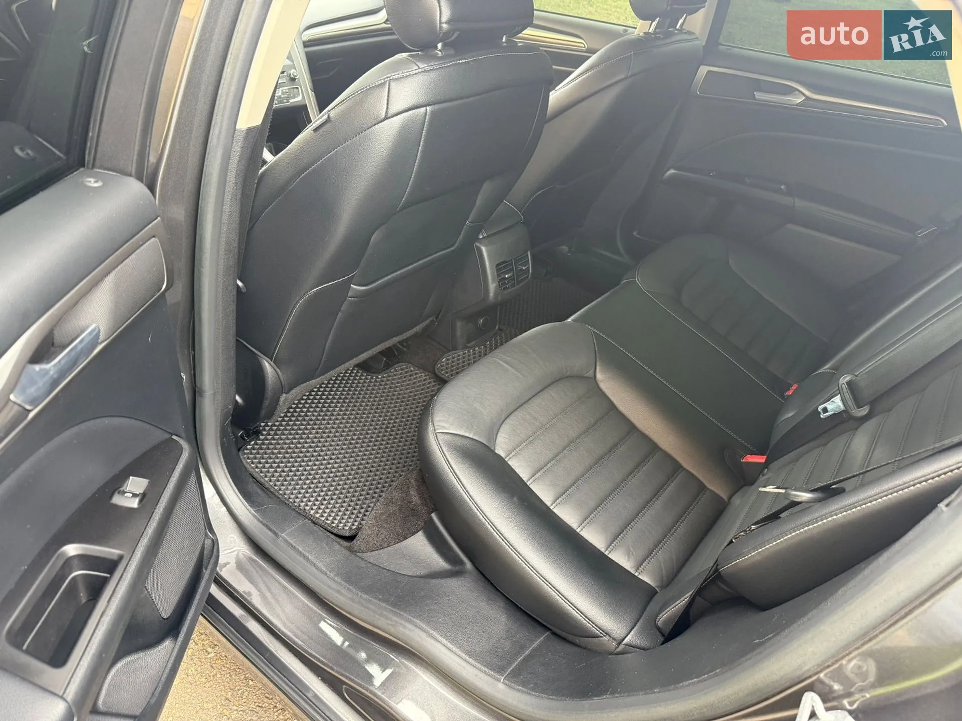 2017 Ford Fusion - мініатюра 21