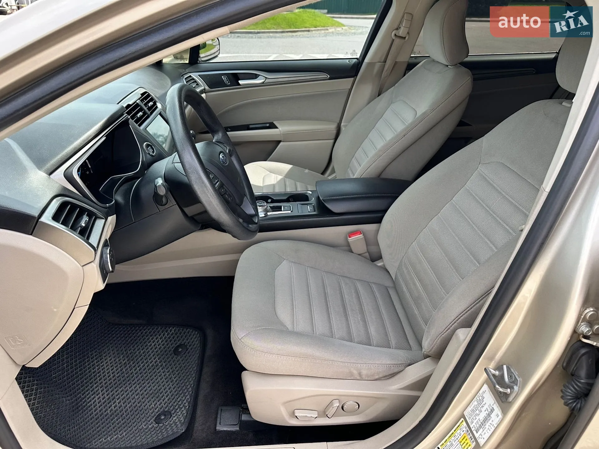 2016 Ford Fusion - мініатюра 18