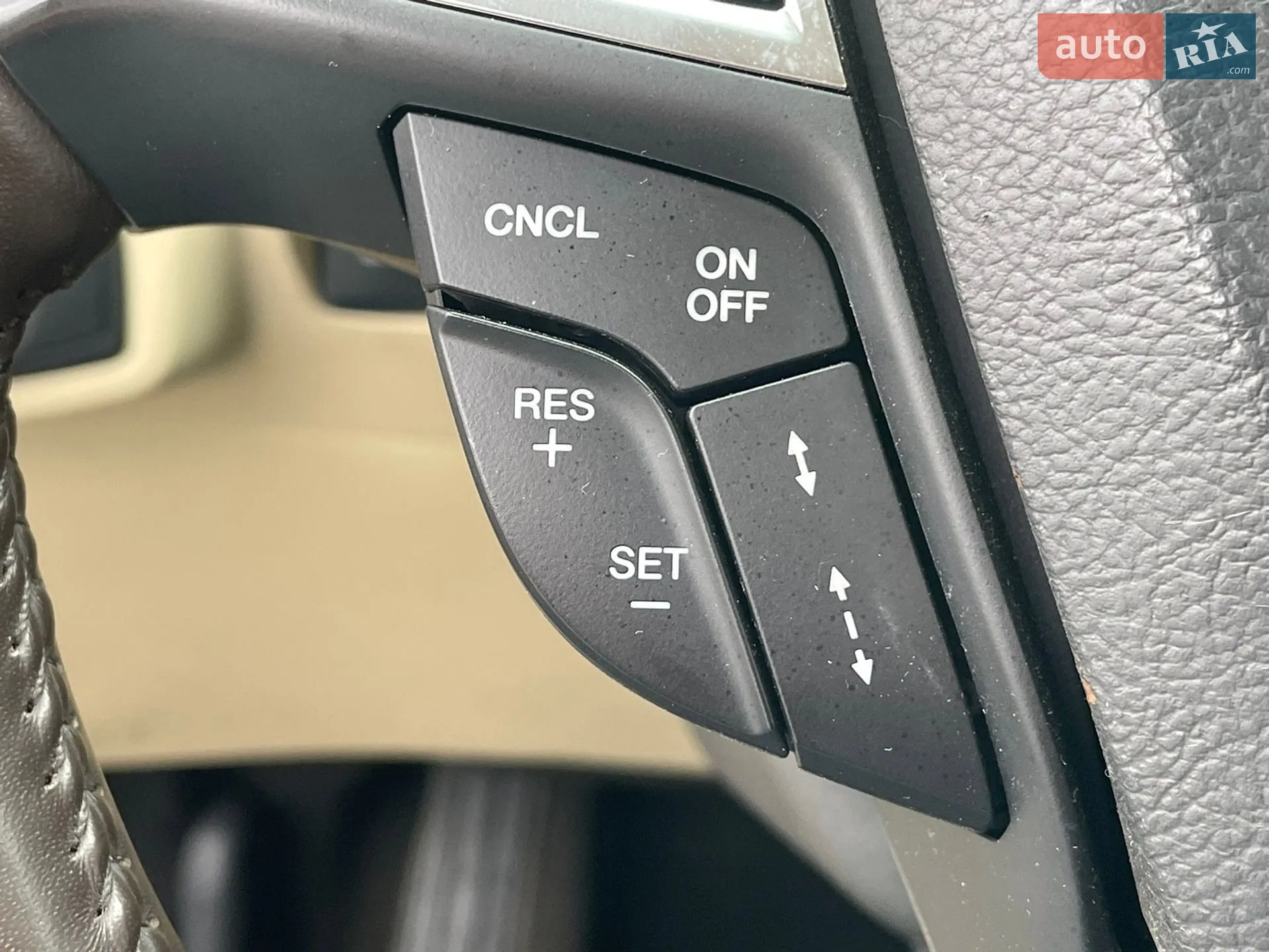 2012 Ford Fusion - мініатюра 32