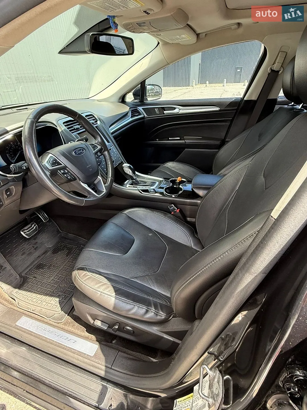 2015 Ford Fusion - мініатюра 25