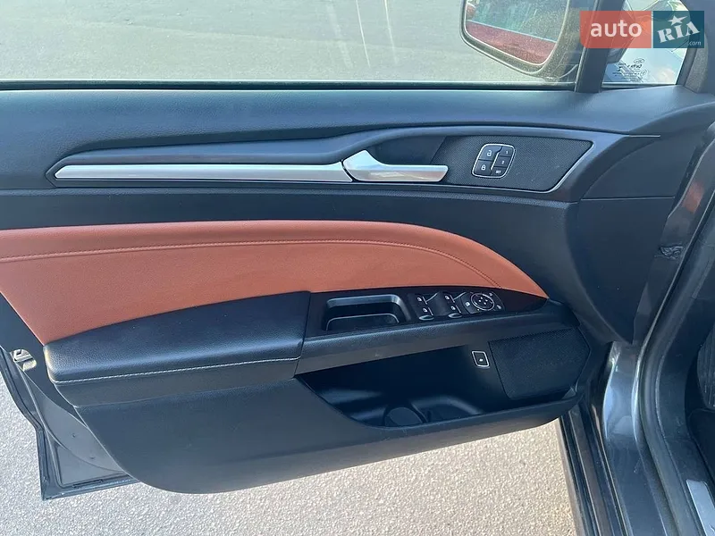 Ford Fusion 2018 VIN 3FA6P0SU6KR145073 фото оголошення 14 з 63
