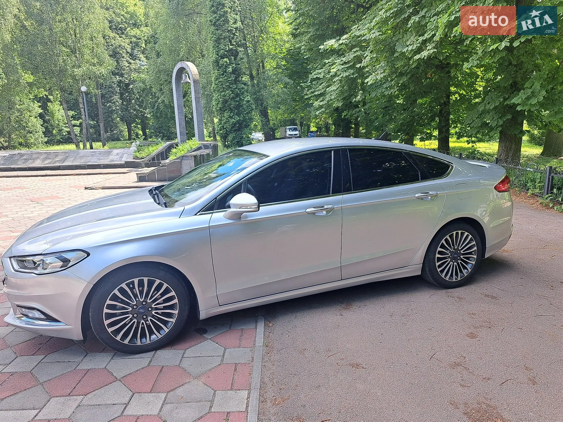 2016 Ford Fusion - мініатюра 16