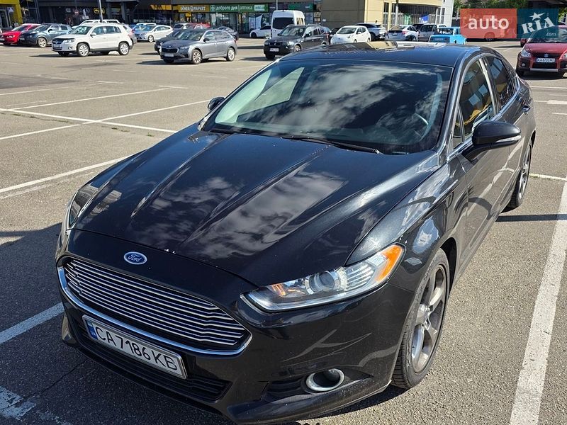 Седан Ford Fusion 2013 в Києві