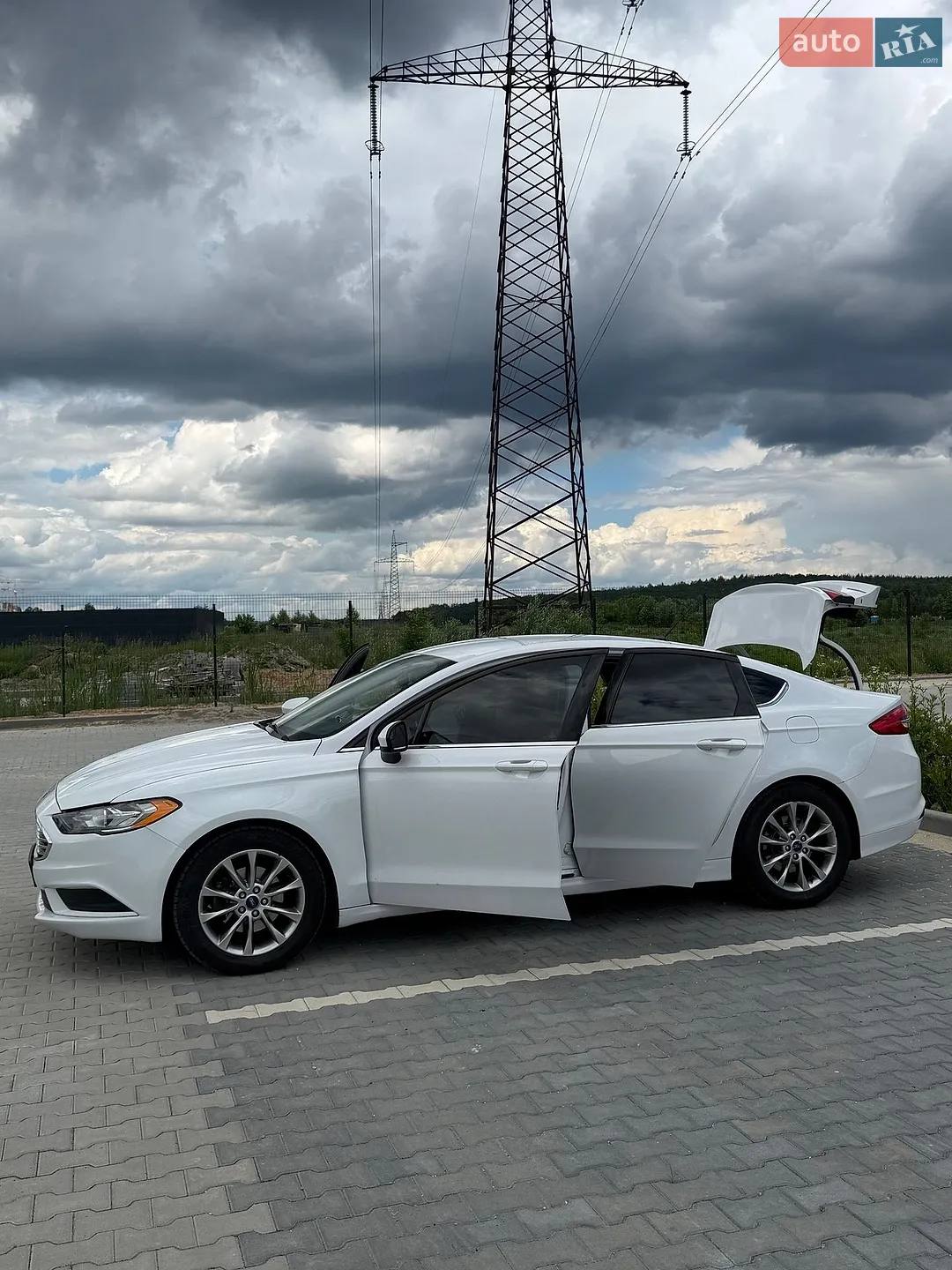 2017 Ford Fusion - мініатюра 15