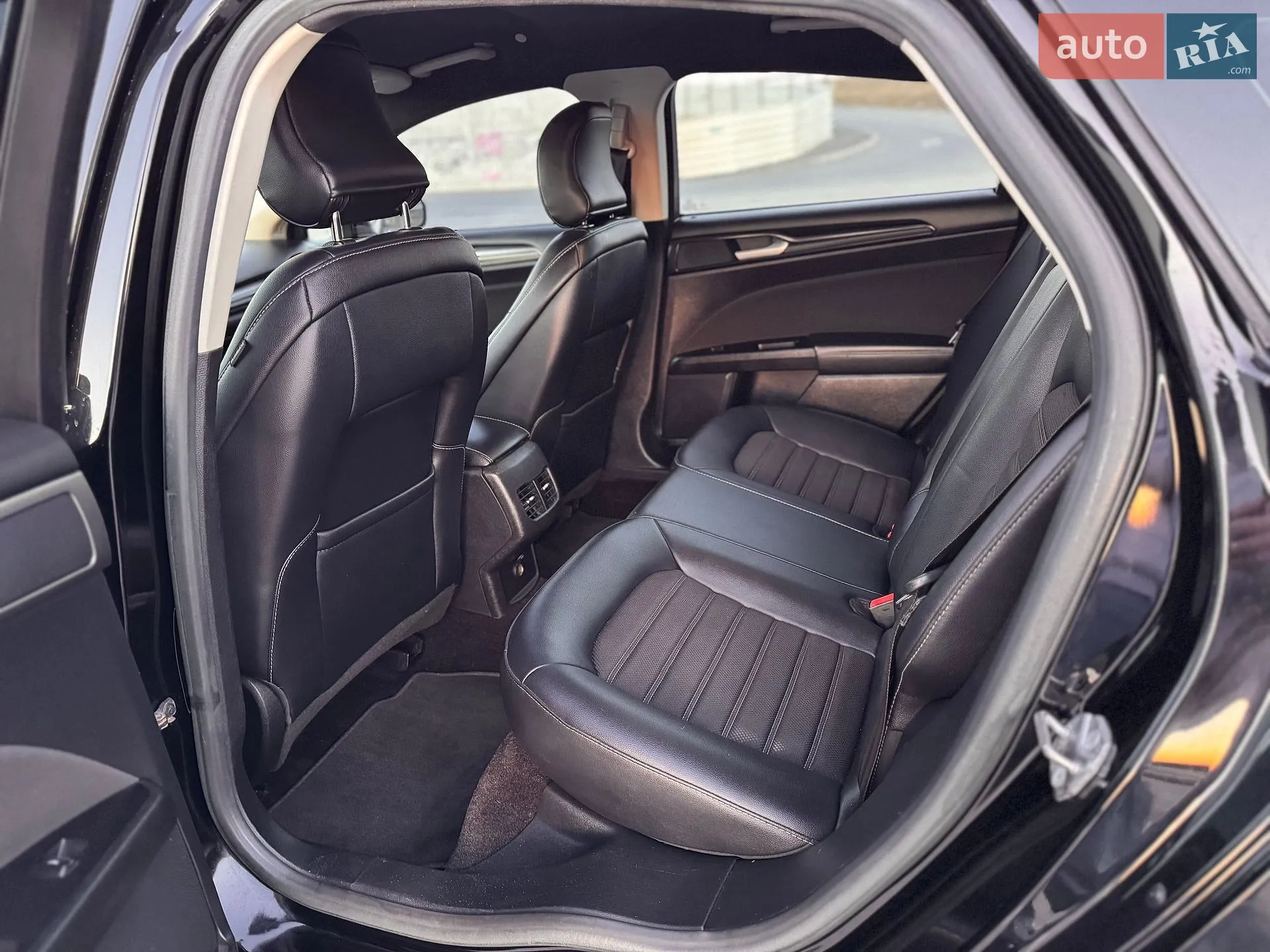 2016 Ford Fusion - мініатюра 11