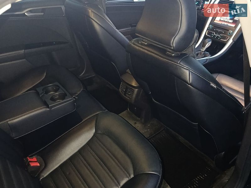 Седан Ford Fusion 2016 в Ходосовке