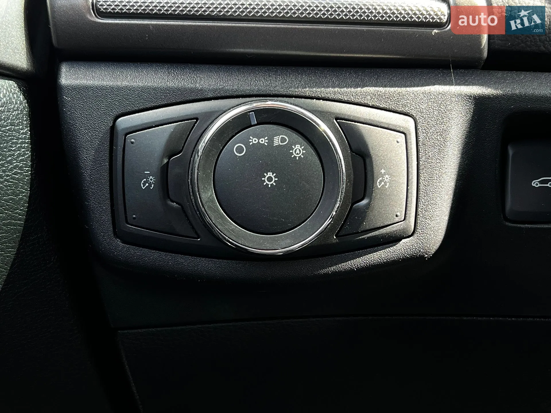 2016 Ford Fusion - мініатюра 16