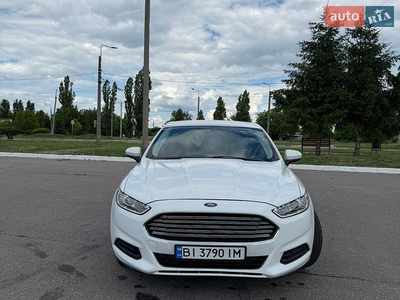 Седан Ford Fusion 2015 в Кременчуге