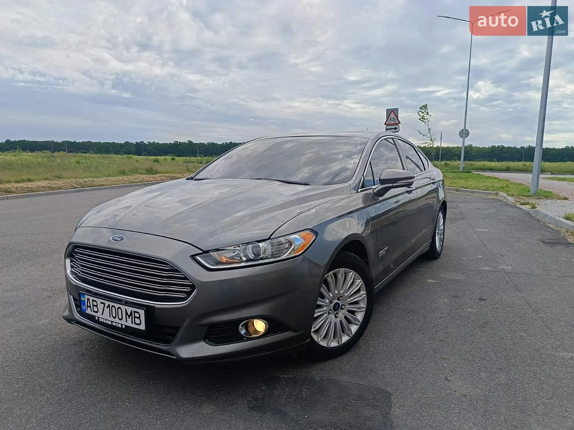 2013 Ford Fusion - мініатюра 2