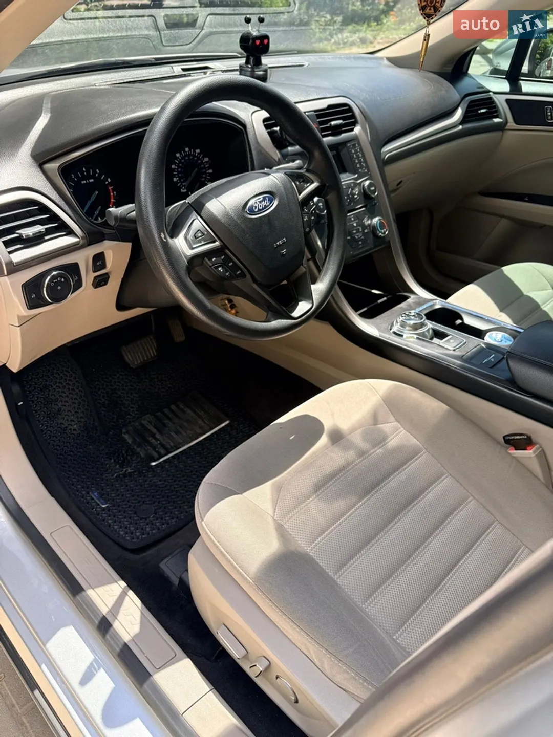 2017 Ford Fusion - мініатюра 19