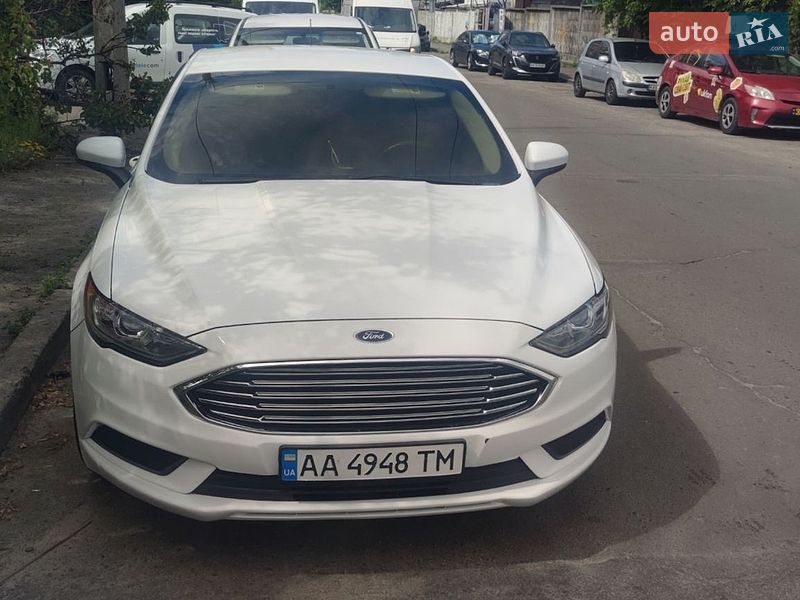 Седан Ford Fusion 2016 в Києві фото Седан Ford Fusion 2016 в Києві