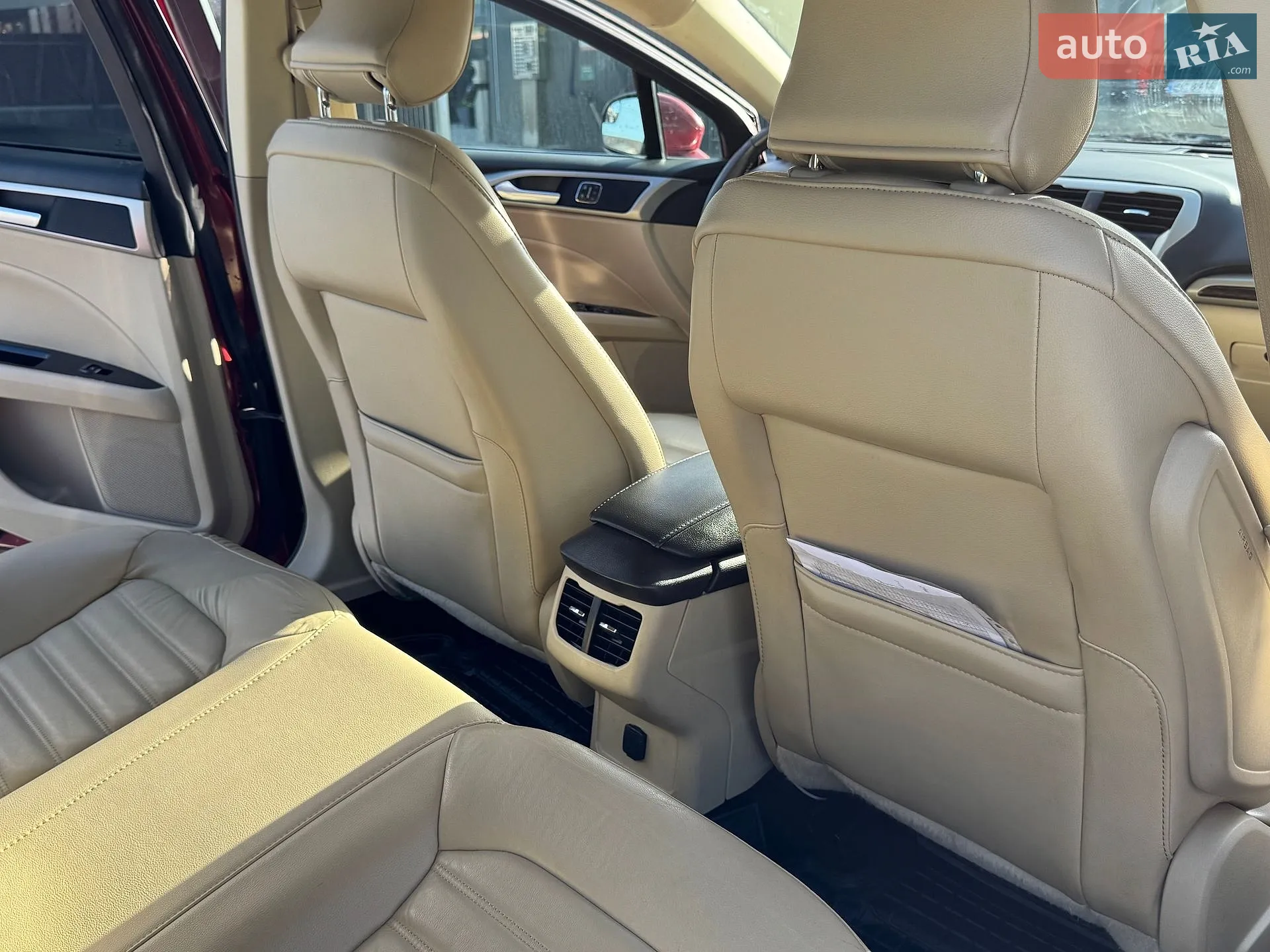 2016 Ford Fusion - мініатюра 21