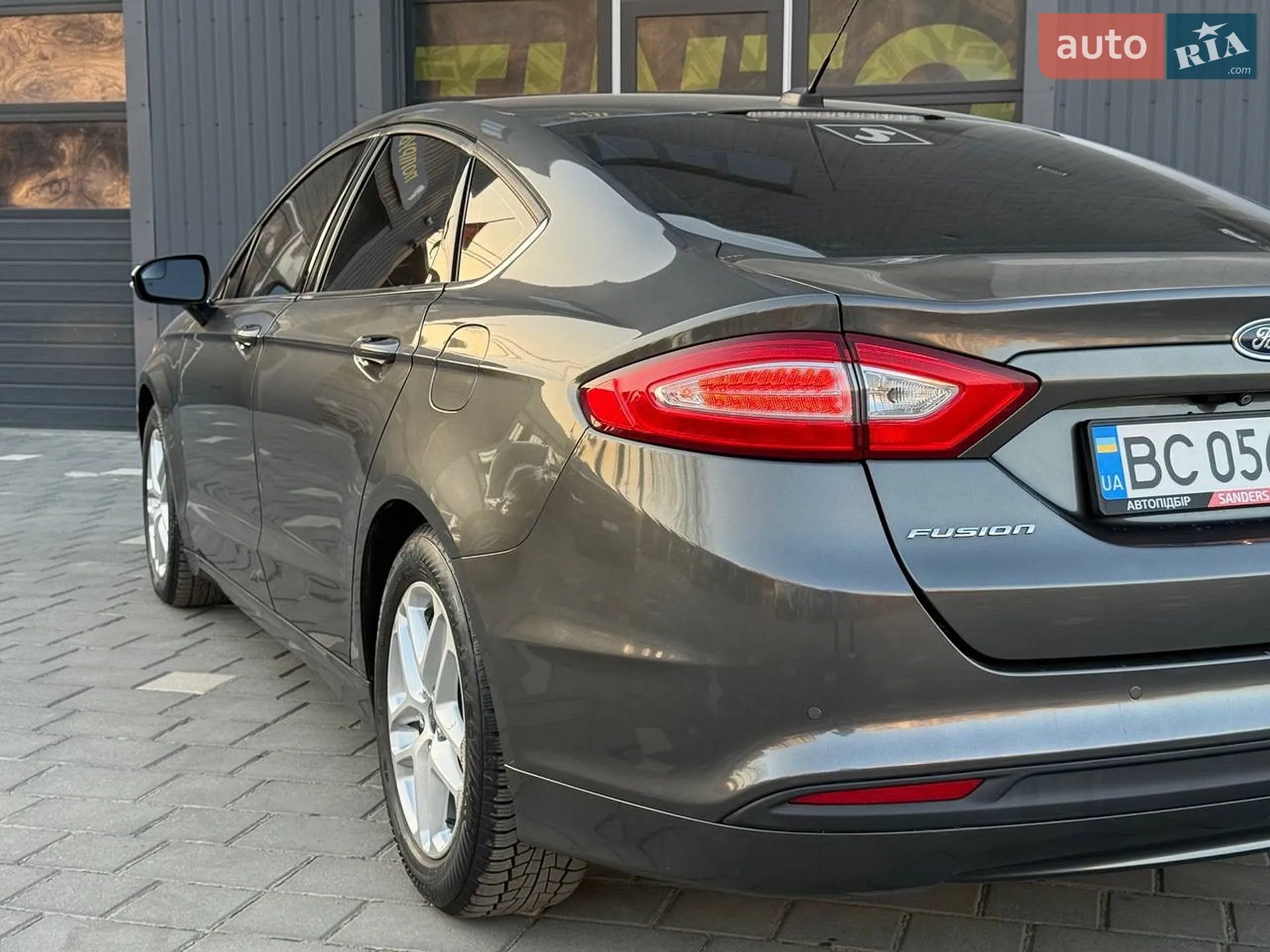 2016 Ford Fusion - мініатюра 10