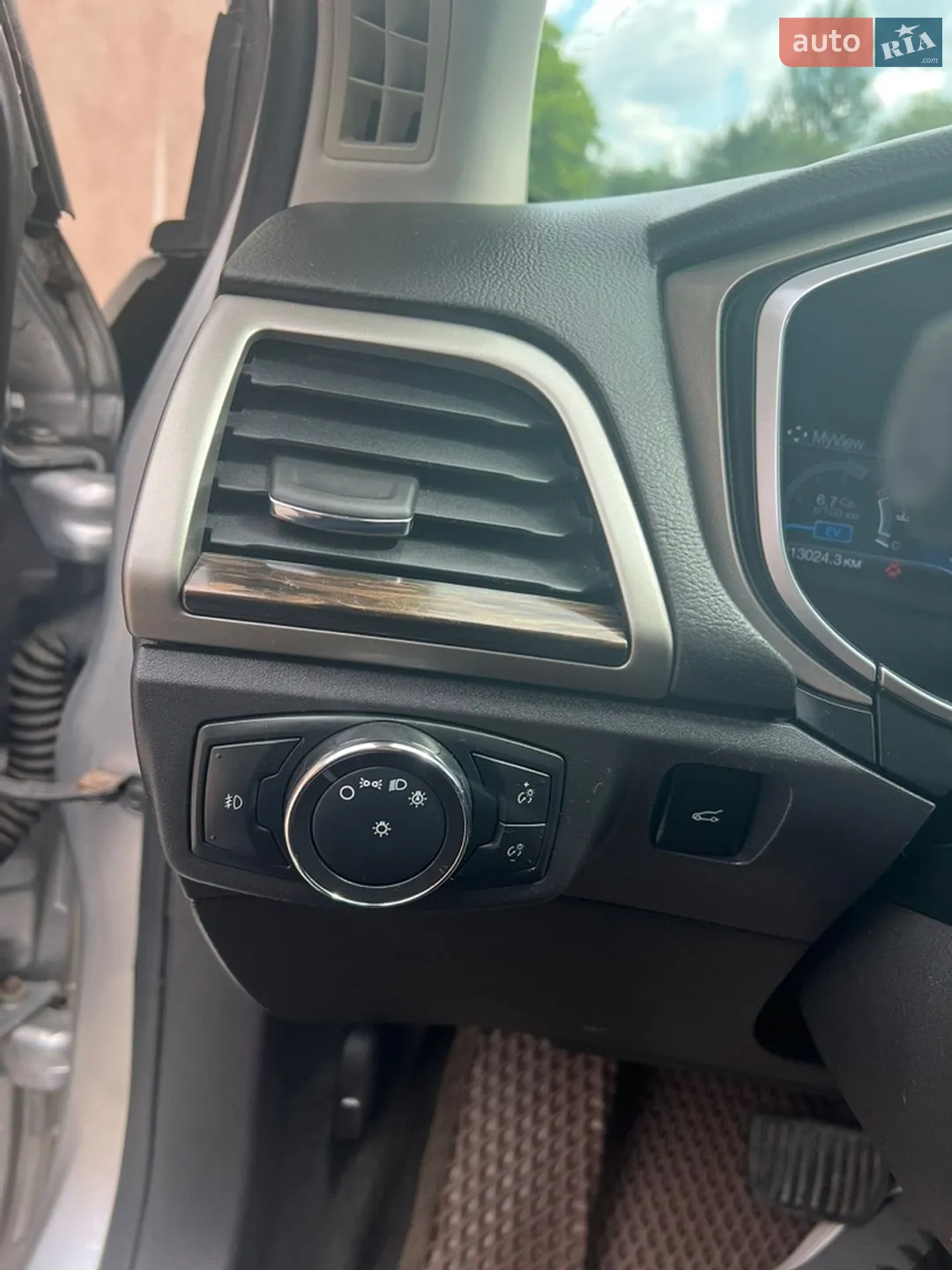 2014 Ford Fusion - мініатюра 16