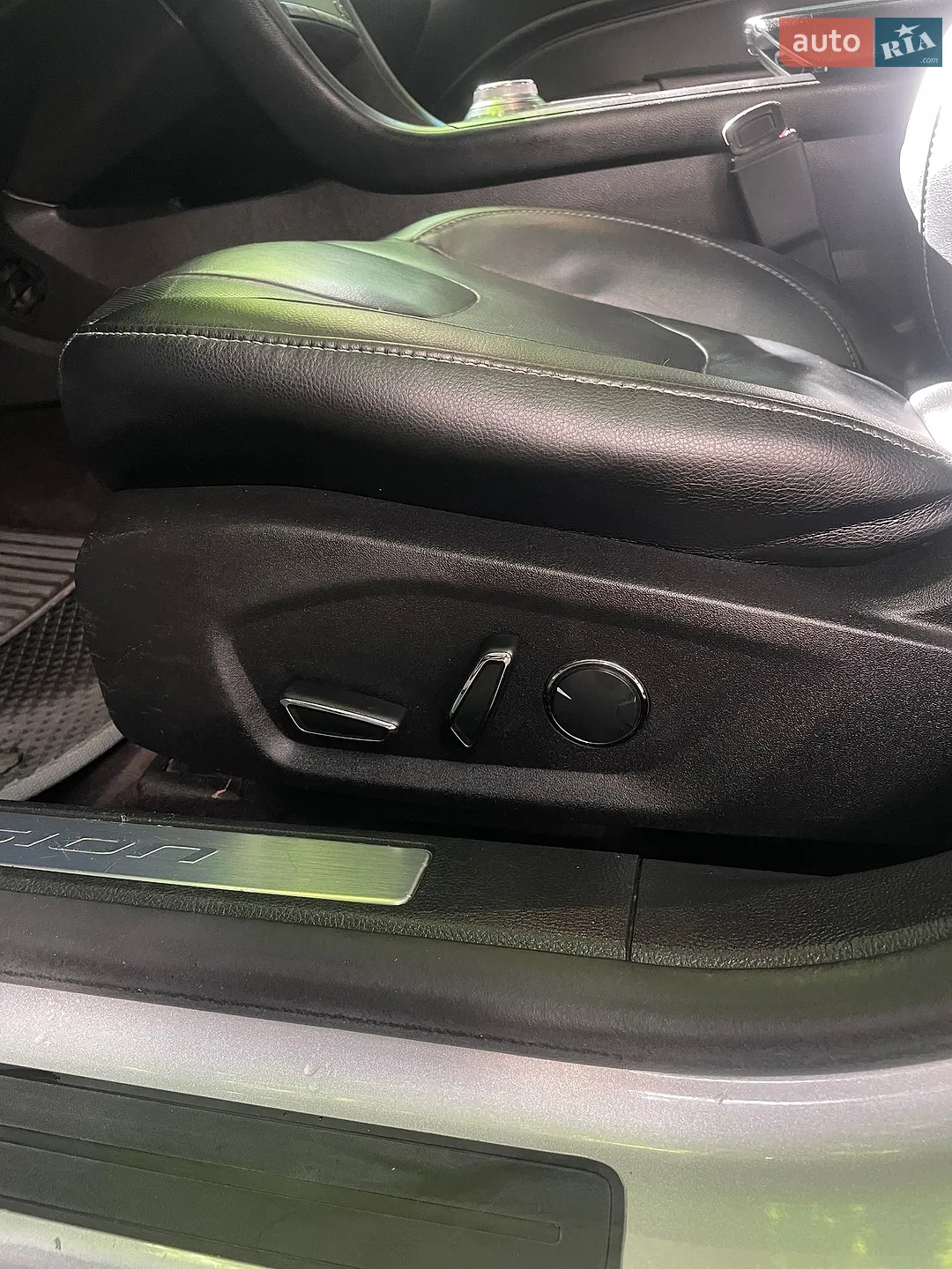 2016 Ford Fusion - мініатюра 40