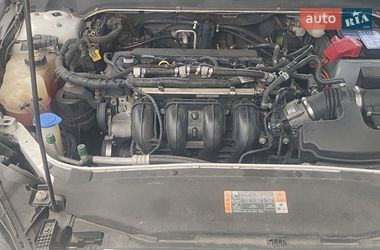 Седан Ford Fusion 2016 в Києві фото 55 Седан Ford Fusion 2016 в Києві