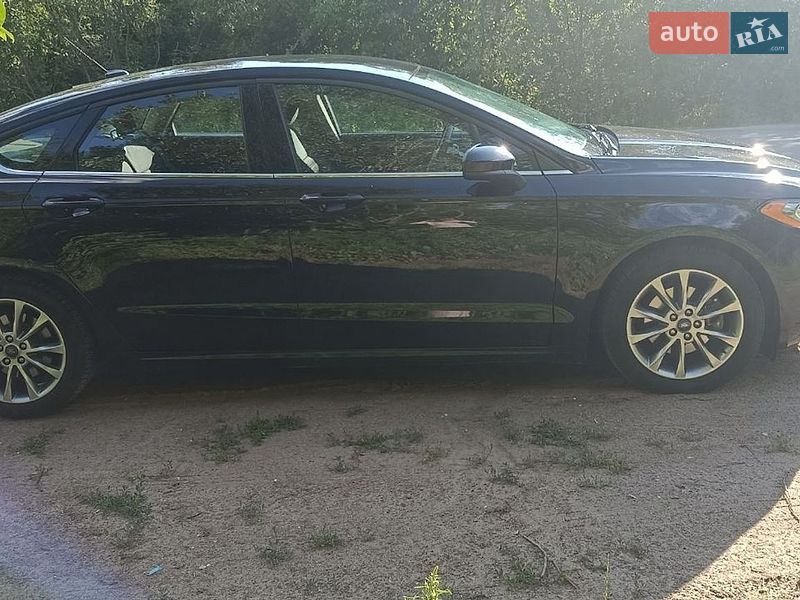 Седан Ford Fusion 2017 в Коростене