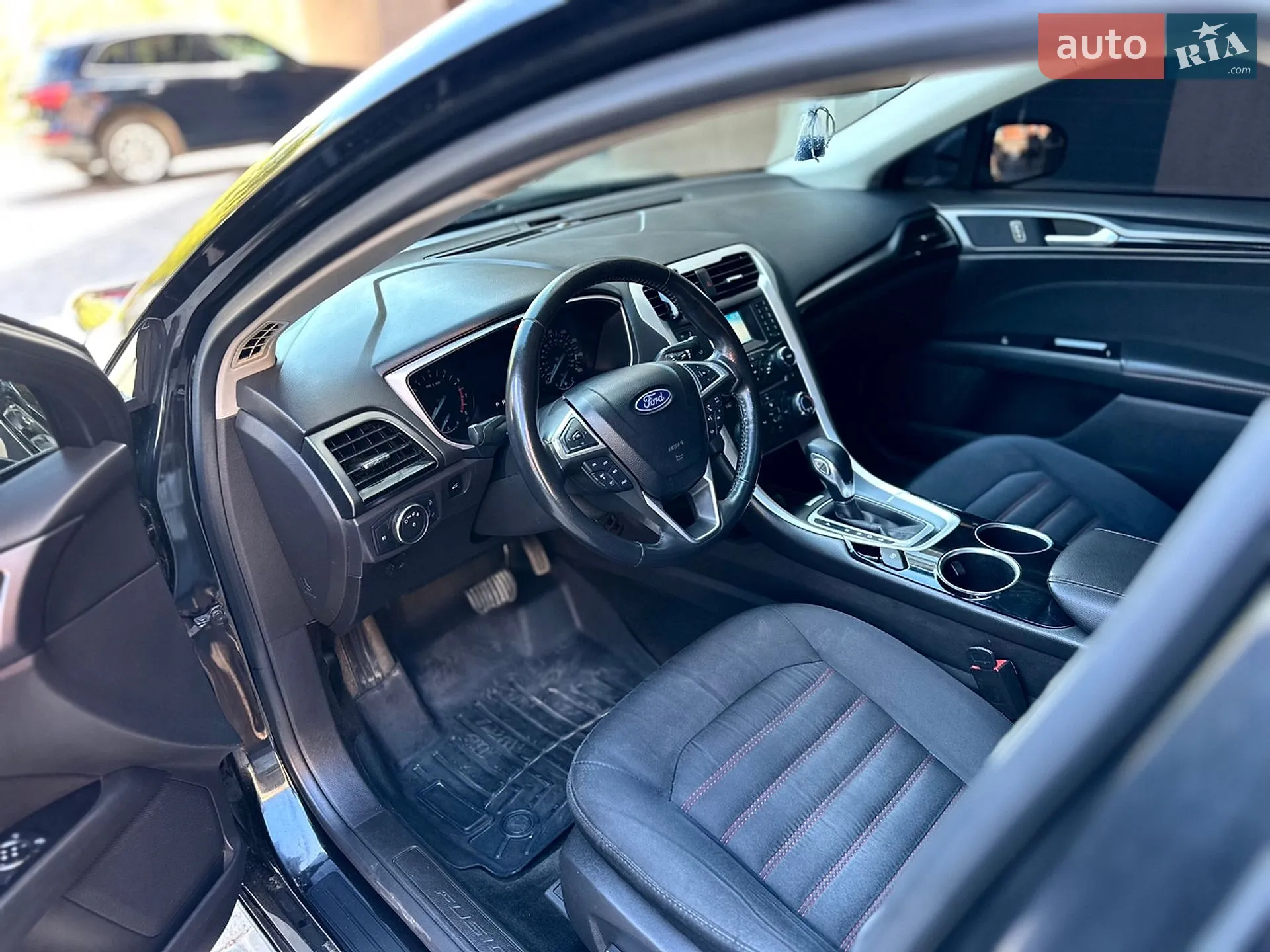 2013 Ford Fusion - мініатюра 28