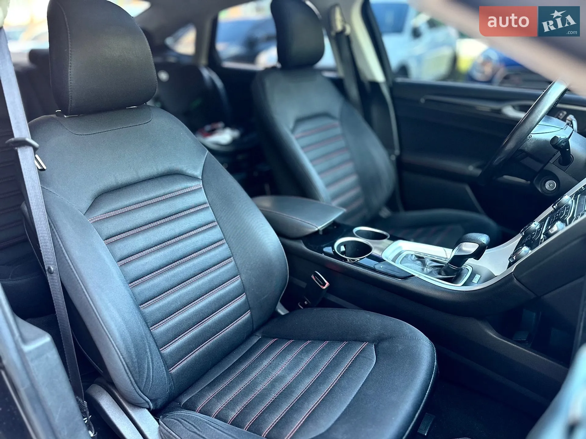 2013 Ford Fusion - мініатюра 31