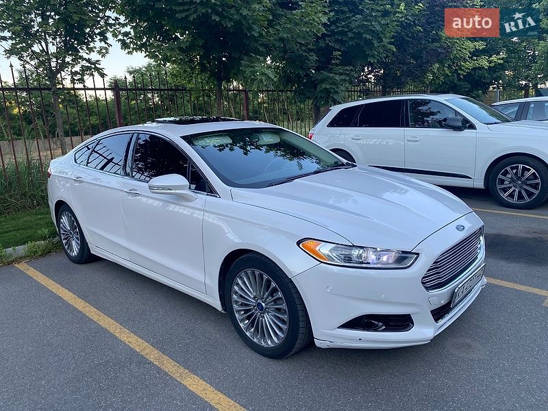 Седан Ford Fusion 2013 в Києві