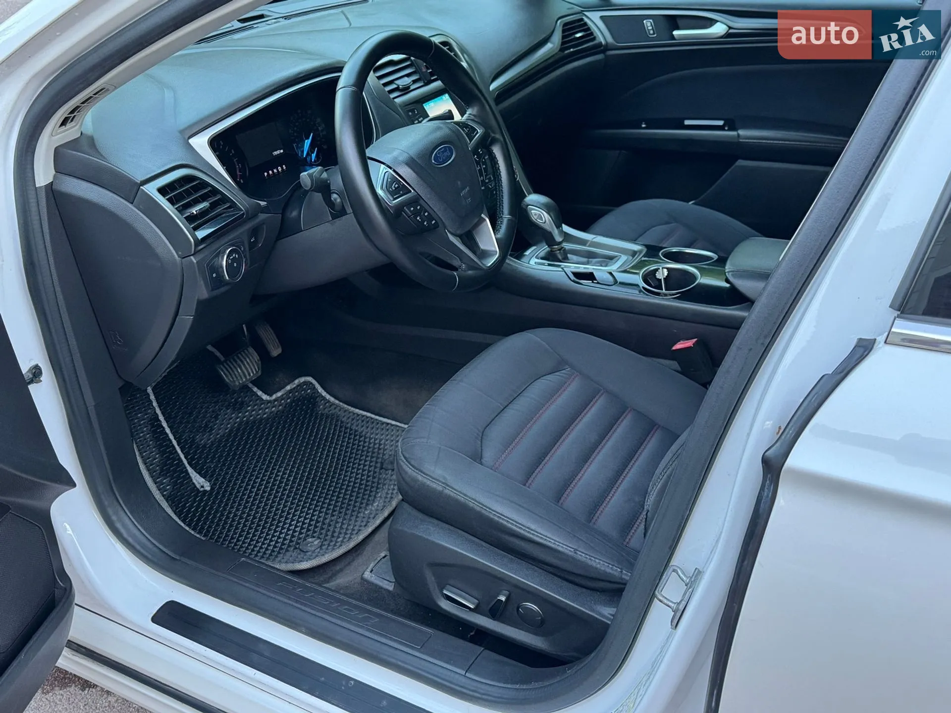 2013 Ford Fusion - мініатюра 26