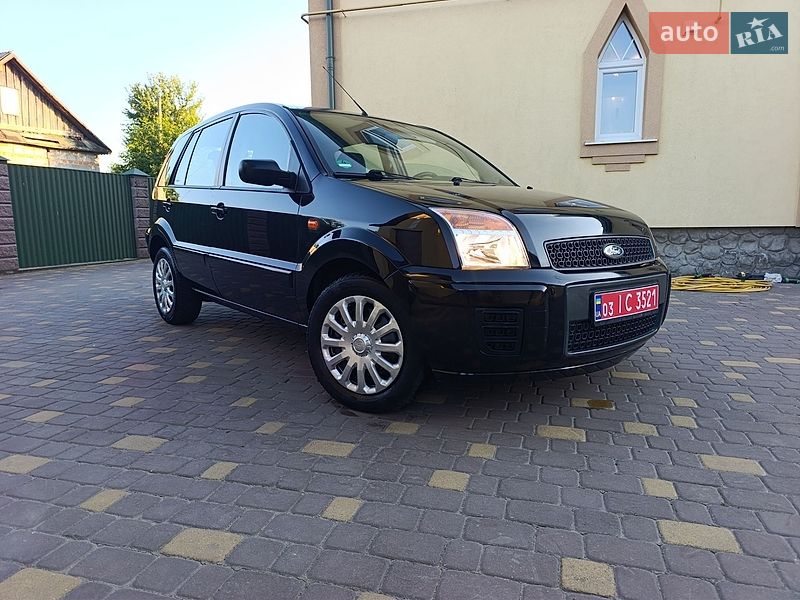 Хетчбек Ford Fusion 2009 в Луцьку