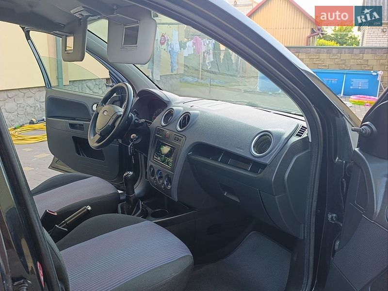 Хетчбек Ford Fusion 2009 в Луцьку