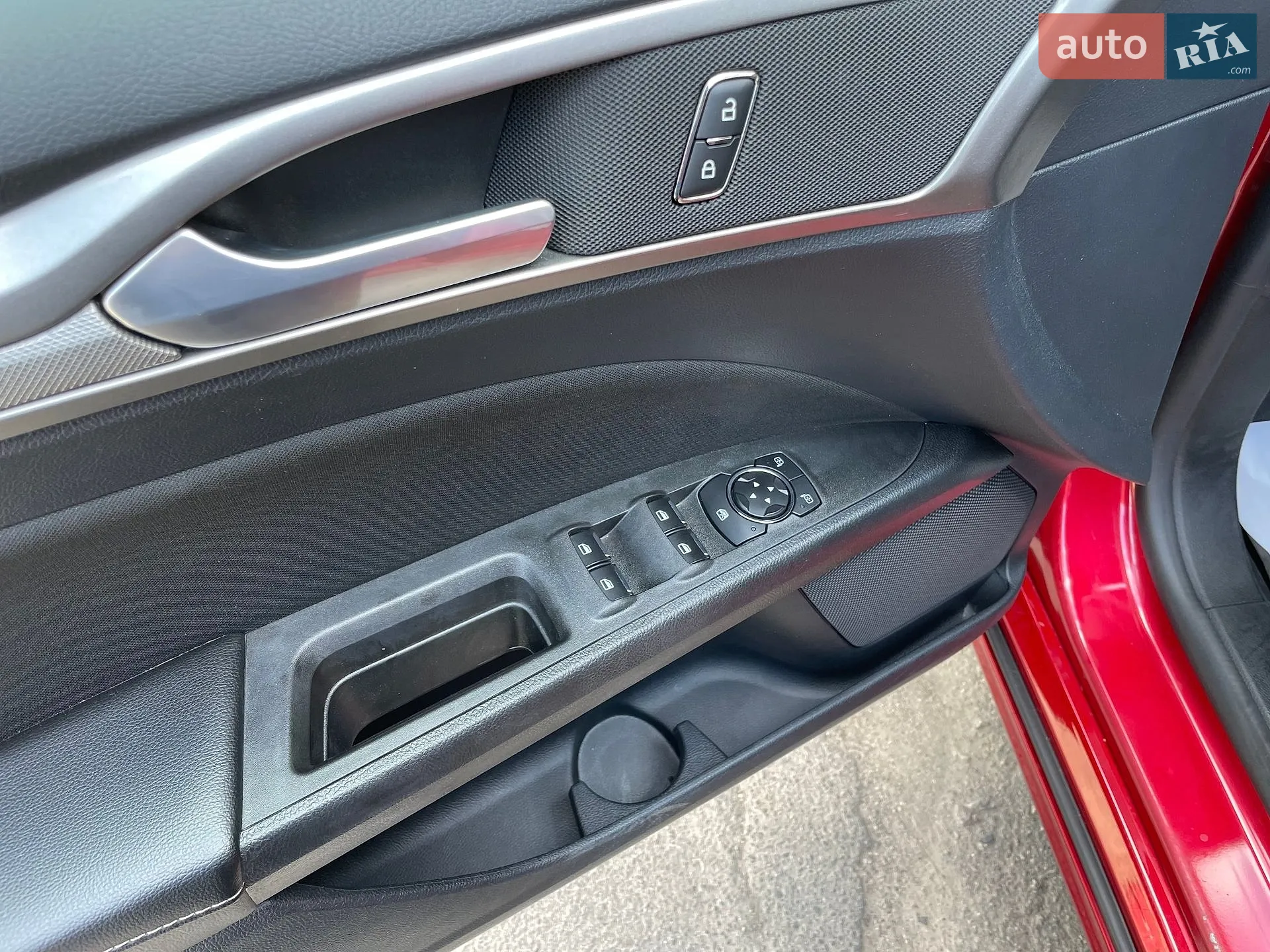 2020 Ford Fusion - мініатюра 35