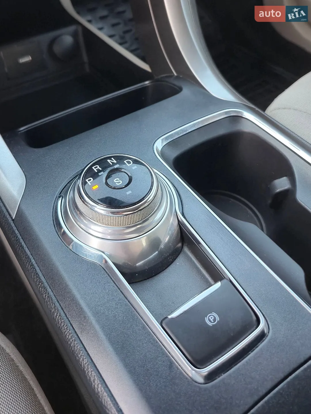 2019 Ford Fusion - мініатюра 28