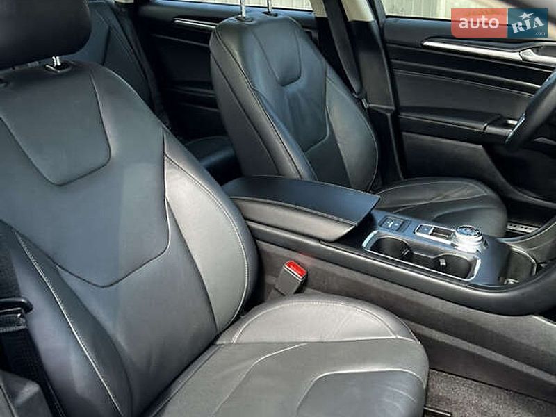 Седан Ford Fusion 2019 в Тернополі
