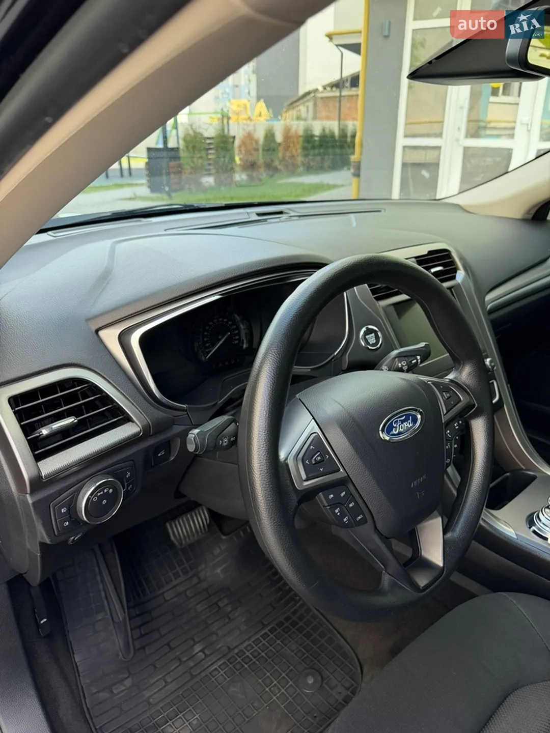 Ford Fusion 2020 VIN 3FA6P0H76LR194437 фото оголошення 42 з 68