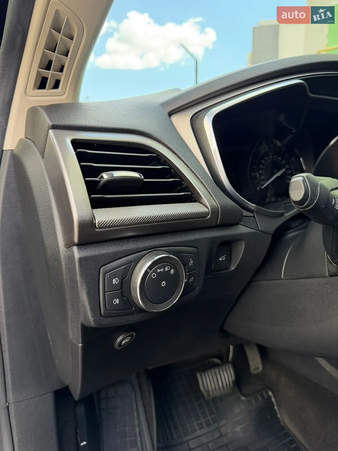 Ford Fusion 2020 VIN 3FA6P0H76LR194437 фото оголошення 43 з 68