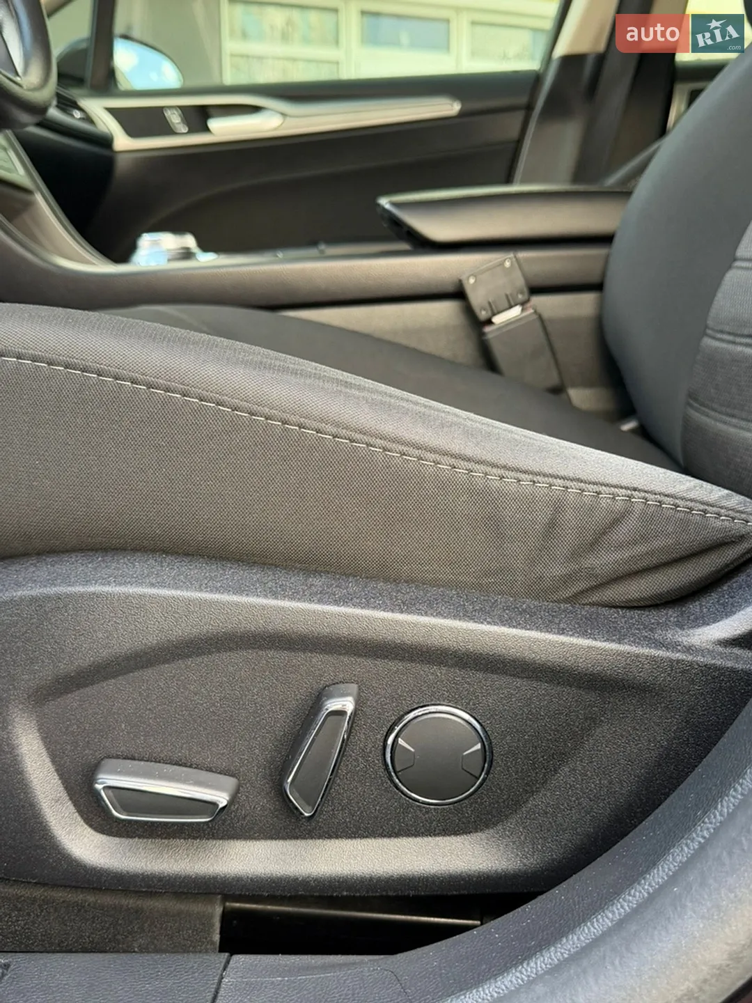 Ford Fusion 2020 VIN 3FA6P0H76LR194437 фото оголошення 46 з 68