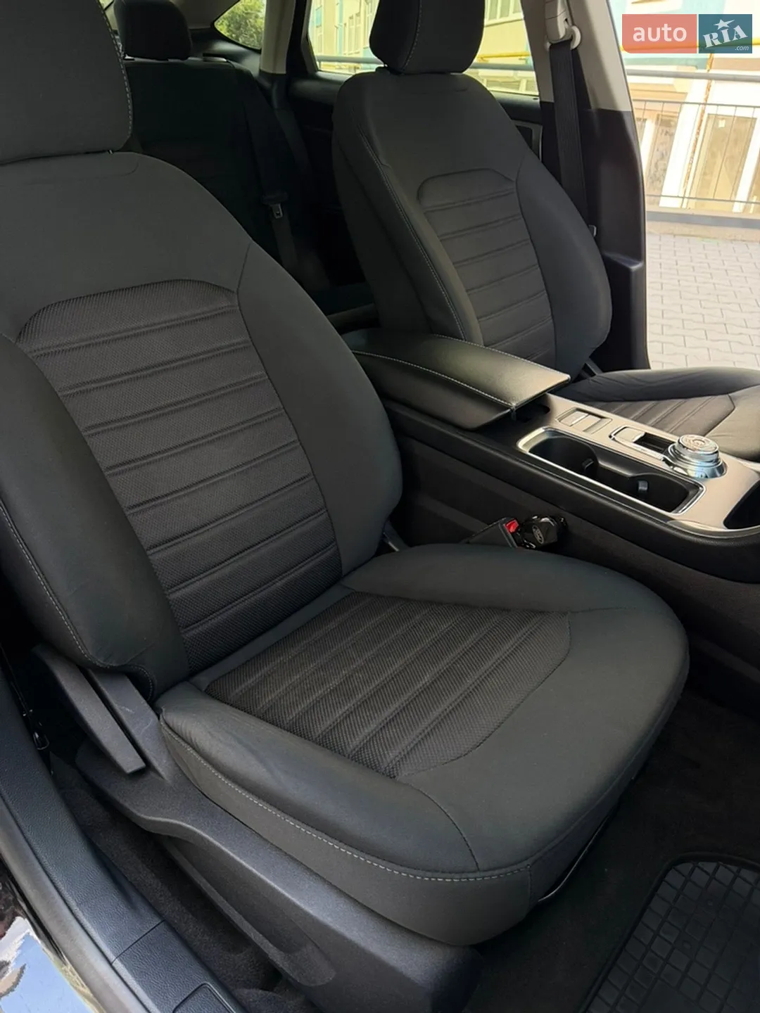Ford Fusion 2020 VIN 3FA6P0H76LR194437 фото оголошення 64 з 68