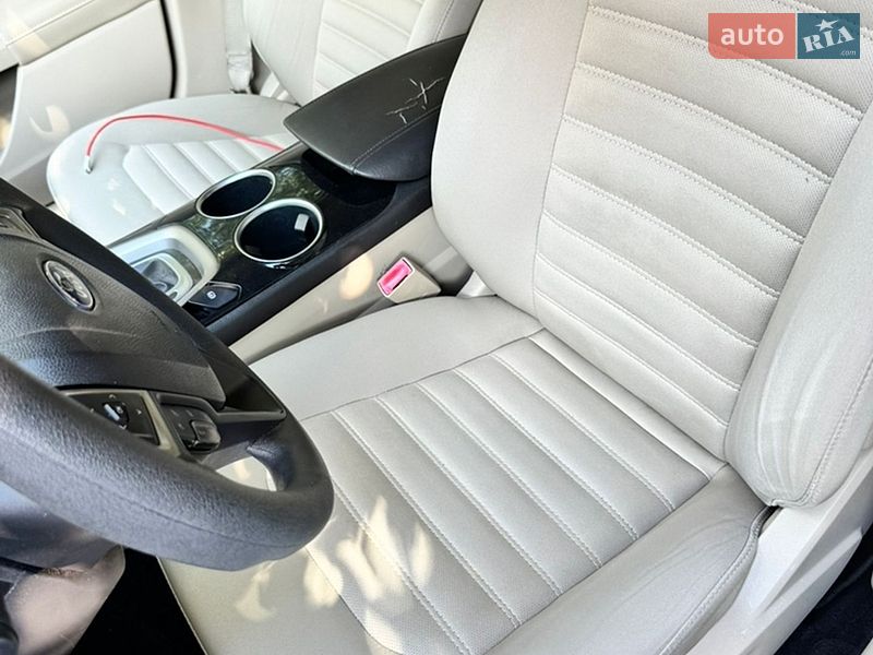Седан Ford Fusion 2013 в Ужгороде