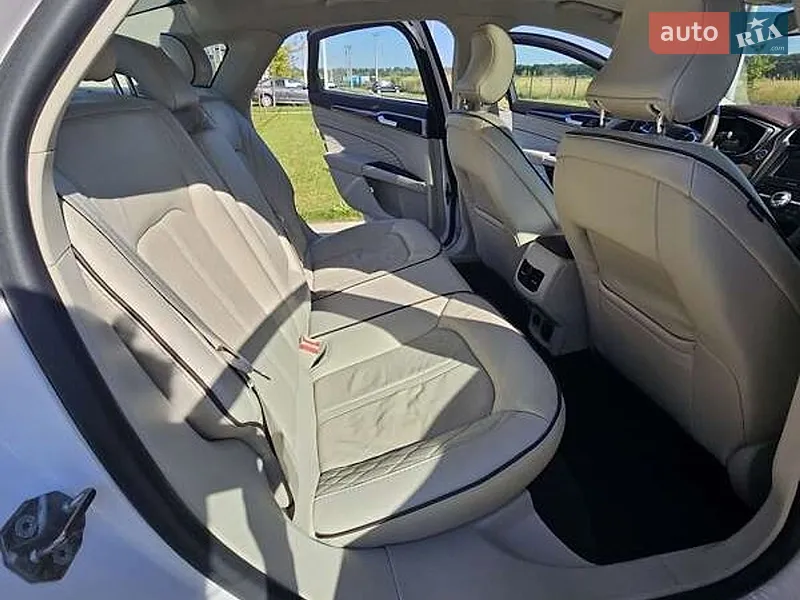 Ford Fusion 2018 VIN 3FA6P0RU1JR201344 фото оголошення 9 з 61