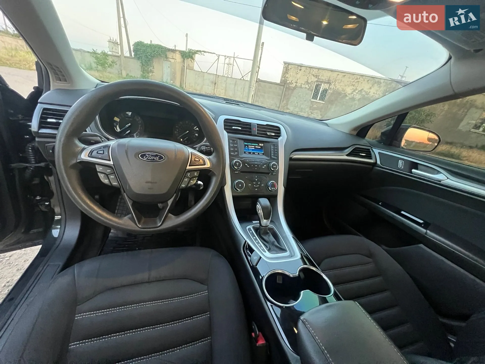 2014 Ford Fusion - мініатюра 28