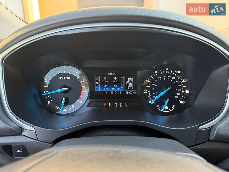 Седан Ford Fusion 2014 в Львові
