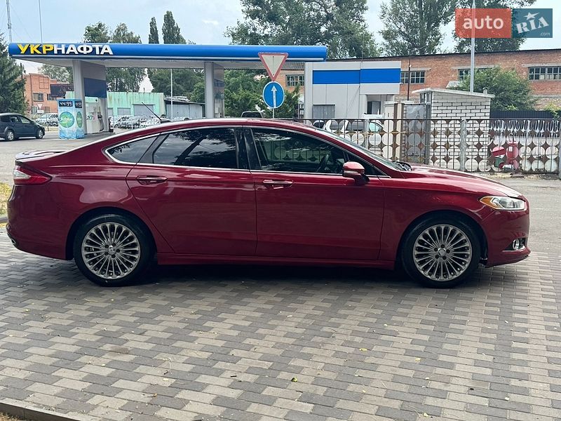 Седан Ford Fusion 2016 в Лубнах