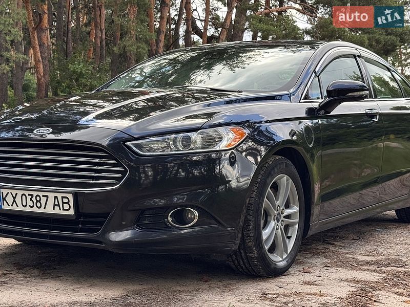 Седан Ford Fusion 2014 в Києві